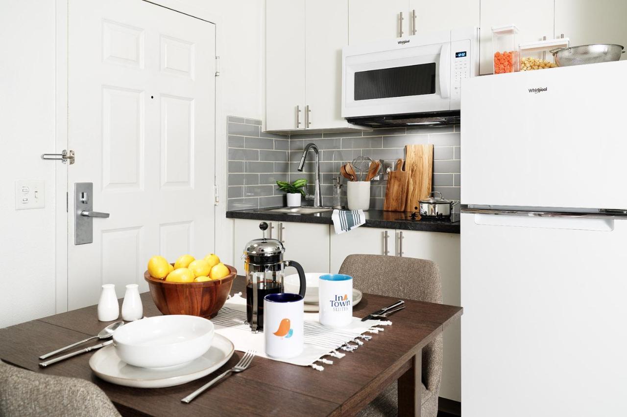 Intown Suites Extended Stay Houston Tx - Iah Airport Экстерьер фото
