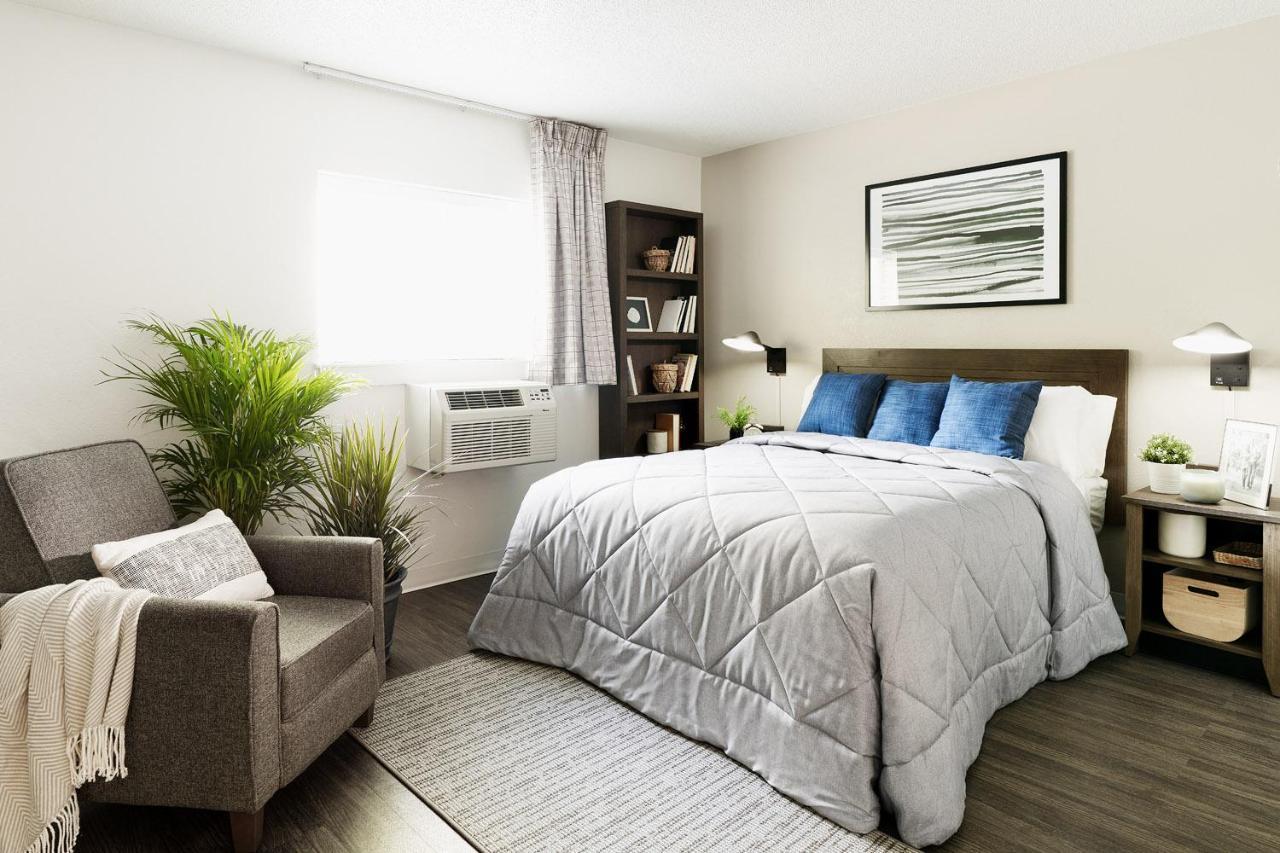 Intown Suites Extended Stay Houston Tx - Iah Airport Экстерьер фото